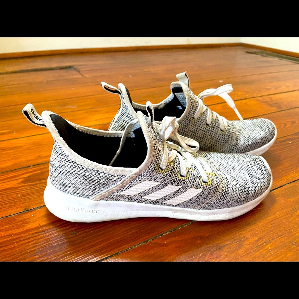 Adidas Tennis Shoes, Cloudfoam support